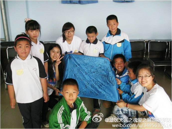 �����I�t(y��)�ƴ�W(xu��)���t(y��)֮�ꡤ��(��i)֮�������(hu��)��(sh��)�`�F(tu��n)�(du��)�� 7��8�Ձ�(l��i)�������I�p����(li��n)�d�W(xu��)У�M(j��n)��֧�̻��(d��ng)���F(tu��n)�(du��)����ֽM�������ķ����������ӂ��ֳ��Ă�(g��)С�M���D��һ��(g��)С�M�ĺ��ӂ����(du��)�T���(du��)���Ϻ��¿�̖(h��o)�����֡�