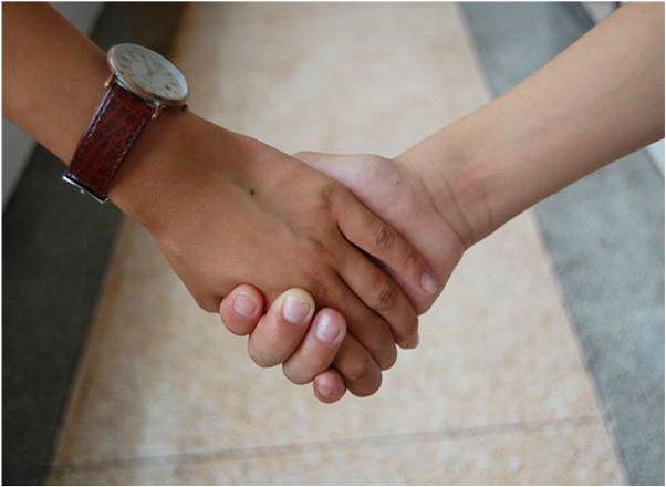 7��19�������ݾ���վһ��(g��)����С�ҵ��к�Ҫ�x�_�����ѹ�ͬ��̎ʮ����ĺ��ӂ��͡��������(du��)�T��ʮ�ֲ��ᡣ�D��С�Һ��(du��)�T�o�յ��p����һ���(du��)�T����ӛ���������҂��֠����������B��������