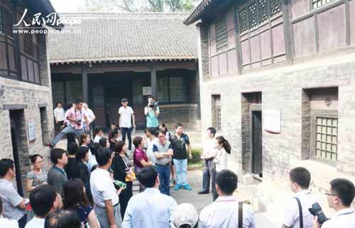 ���L�F(tu��n)�ɆT�ڰ�·܊һ���Ŏ�˾��fַ�J(r��n)�� ȡ�v�⡣��ꑼӽ� �z��