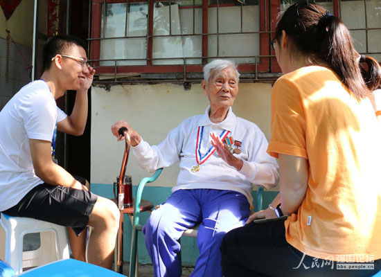 ־Ը���c����(zh��n)�ϱ����������У���