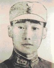 ��ü��,1905��3�������F��ʡ���x�h�ˡ�1923��,��ü�������F��ʡ��ˮ�h����܊У��1926�꿼���S��܊У��5�ڲ����������I(y��)��Ͷ������,1937��������׃���l(f��)������ü���S���(du��)�Ⱥ��Ͽ���Ԯ��13܊������܊��;����ƽ�����T(m��n)�^�ϕr(sh��)������܊�u���ֵܲ��(du��)����ü����(d��ng)�C(j��)�����ʲ��(du��)��Ԯ���H��ǰ��ꇵ�ָ�]����(zh��n)����K�����܊��10��28���賿����ü�����ڵ�85���⵽��܊�����ړ�����ǰ��ꇵ�ָ�]�Ą�ü�����ұ���܊�ڏ���,���Ҡ�������(gu��)������׷ٛ(z��ng)�܊�ٌ���