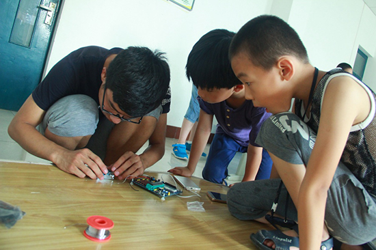 �Ї�ʯ�ʹ�W���A�|������֮�������̈F��ɽ�|ʡ�S�u��(j��ng)���_�l(f��)�^(q��)ᘌ����չ��ˆT��Ů�����؃�ͯ�_չ�����ӣ����H�_�O�Z��(sh��)���n�̽̌W��߀�_չҕ�l�̌W��ħ�g��ħ�����L�����dȤ��n���� (3)