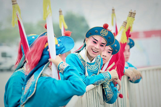 �F(xi��n)���݆T��   ���� �z