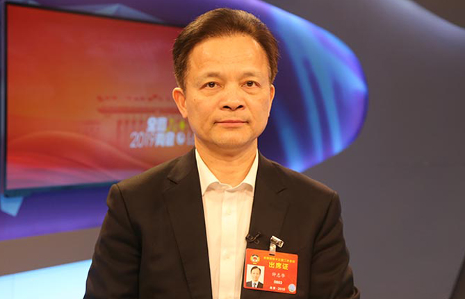 全國政協(xié)委員、中國工程院副院長鐘志華：推進(jìn)工程教育改革與創(chuàng)新創(chuàng)業(yè)創(chuàng)造